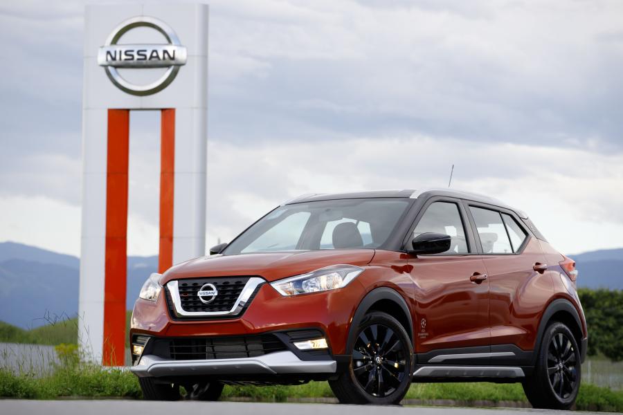  Nissan Kicks UEFA Champions League 2019 года  (LA) (фото 4 из 6)